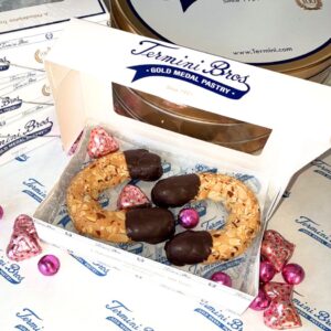 Valentine's Day Almond Horn Gift Box