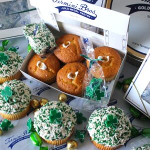 "Luck of the Irish" Cupcake Kit
